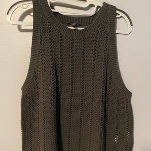 $20 Banana Republic sweater tank size medium